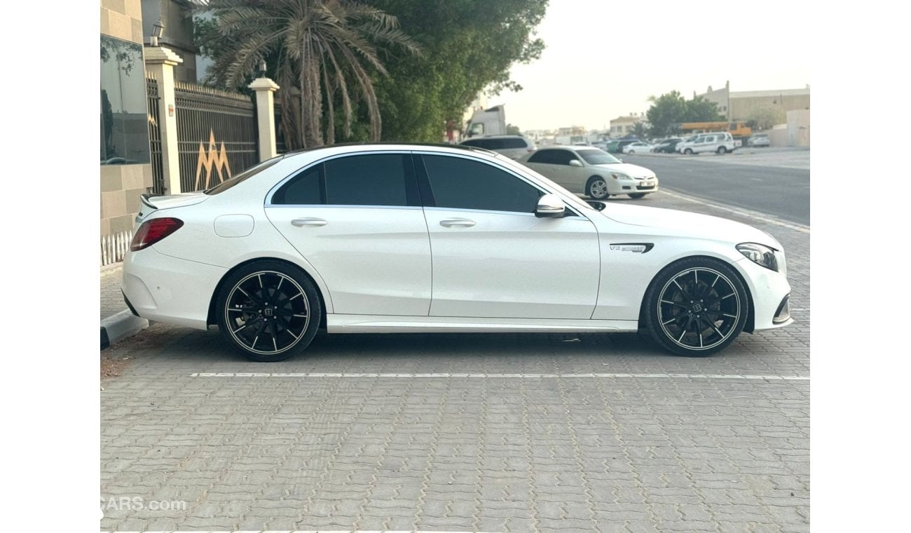 مرسيدس بنز C200 بريميوم