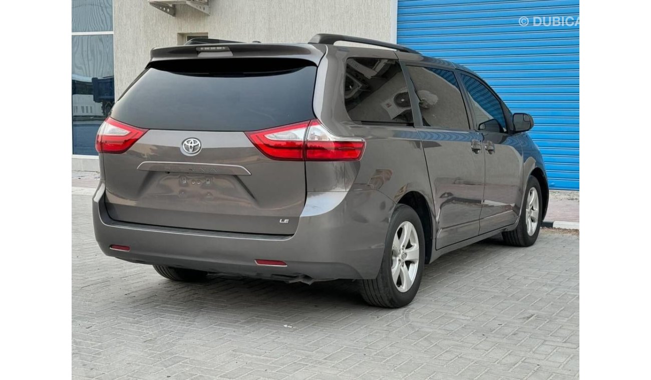 Toyota Sienna تويوتا سيينا LE وارد 2015