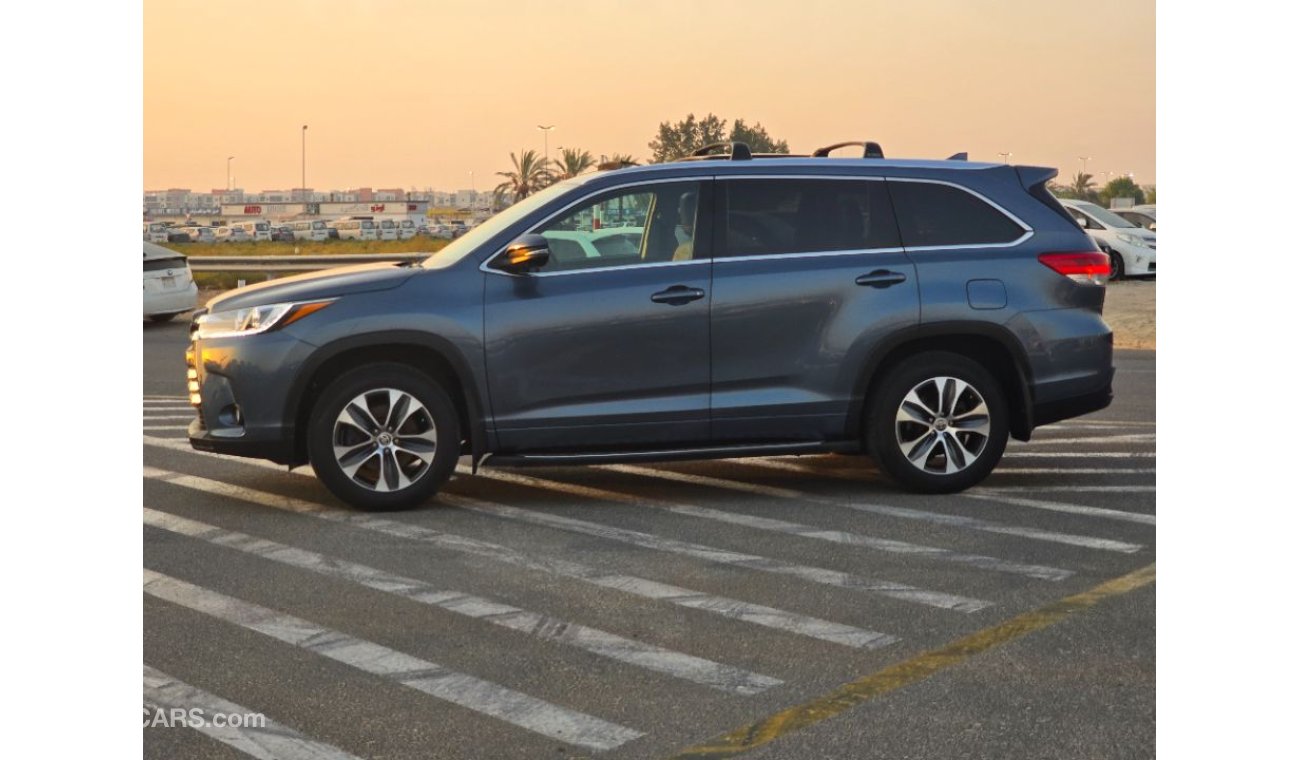 Toyota Highlander Limited Paranomic Roof , 360 camera and 4x4