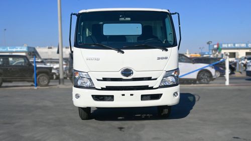 Hino 300 HINO 714, Truck Chassis, Single Cab, 300 Series 4x2