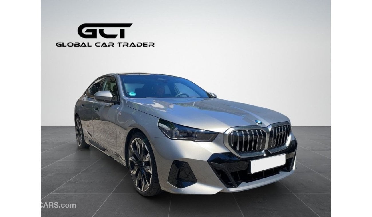 BMW 520i M Sport FACELIFT*PANO*H&K*I-GLOW*CARBON*21"