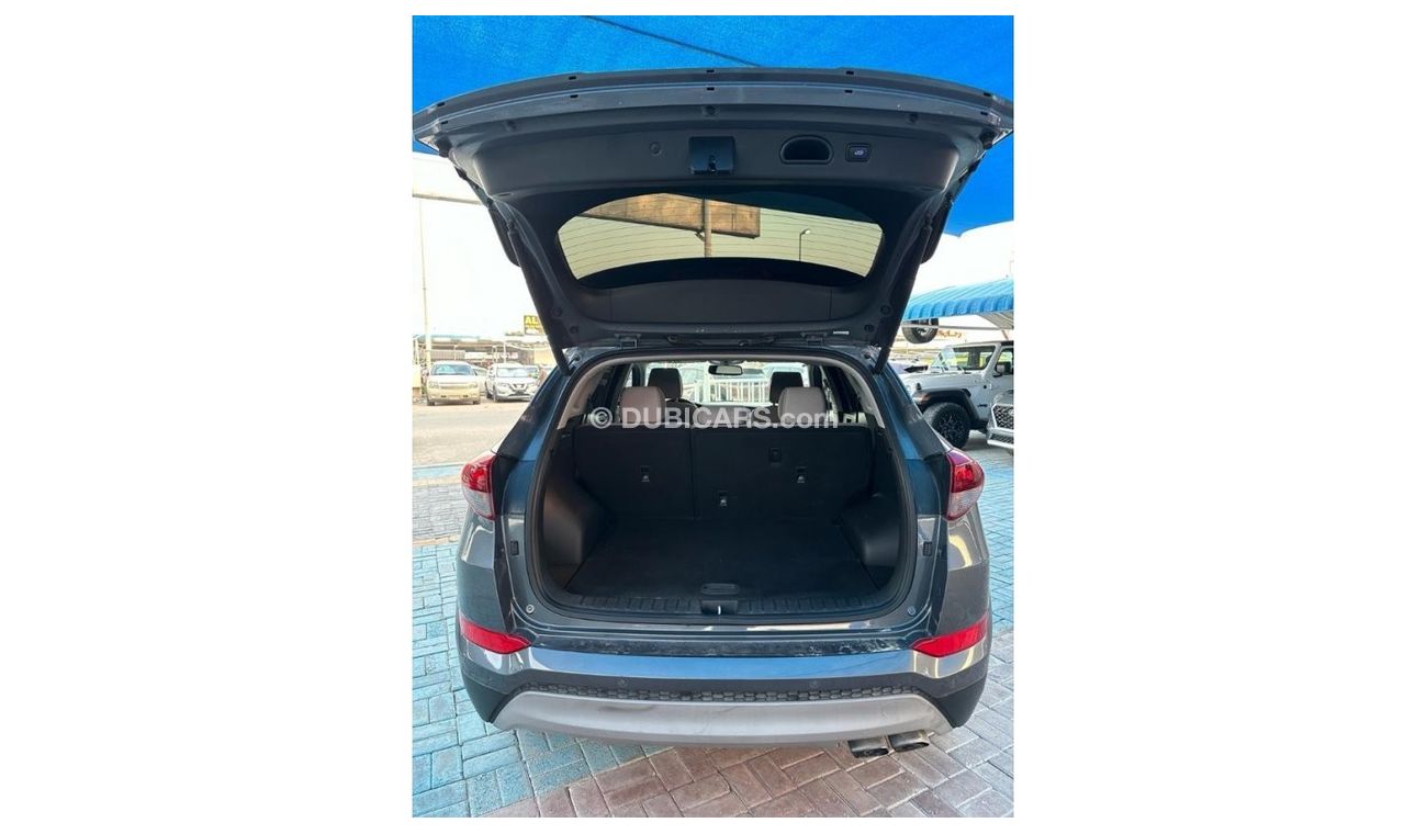 Hyundai Tucson The car is in good condition no contribution required 1.6 engine capacity 2018 2 WD