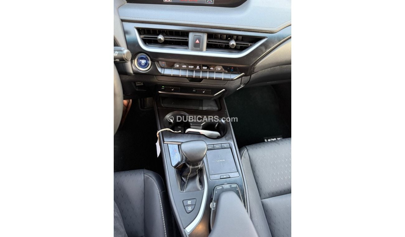 لكزس UX 250h LEXUS UX250 Hybrid Premium