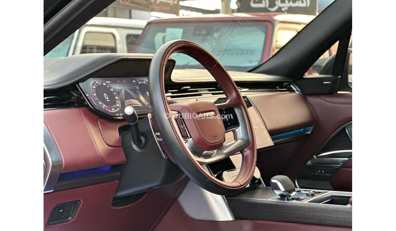 لاند روفر رينج روفر RANGE ROVER VOGUE V8 P530 MODEL 2023 GCC SPECS NO ACCIDETN NO PAINT UNDER WARRANTY AND SERVICE