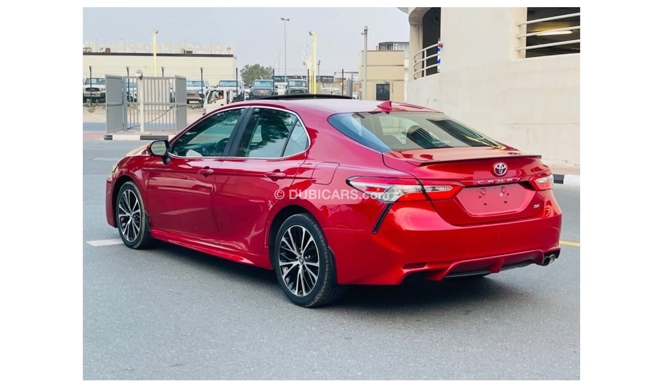 Toyota Camry SE 2019 Camry s class sunroof