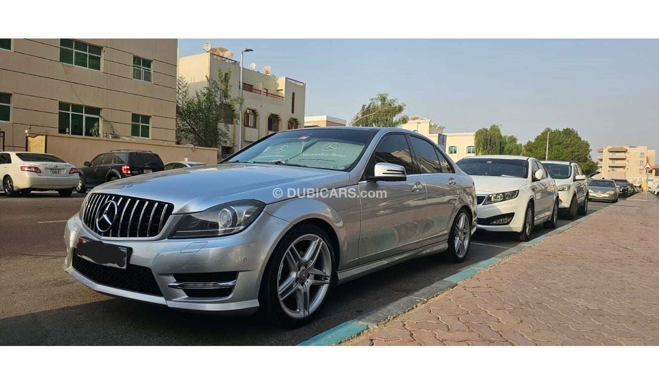 مرسيدس بنز 200 Mercedes Benz C 200AMG