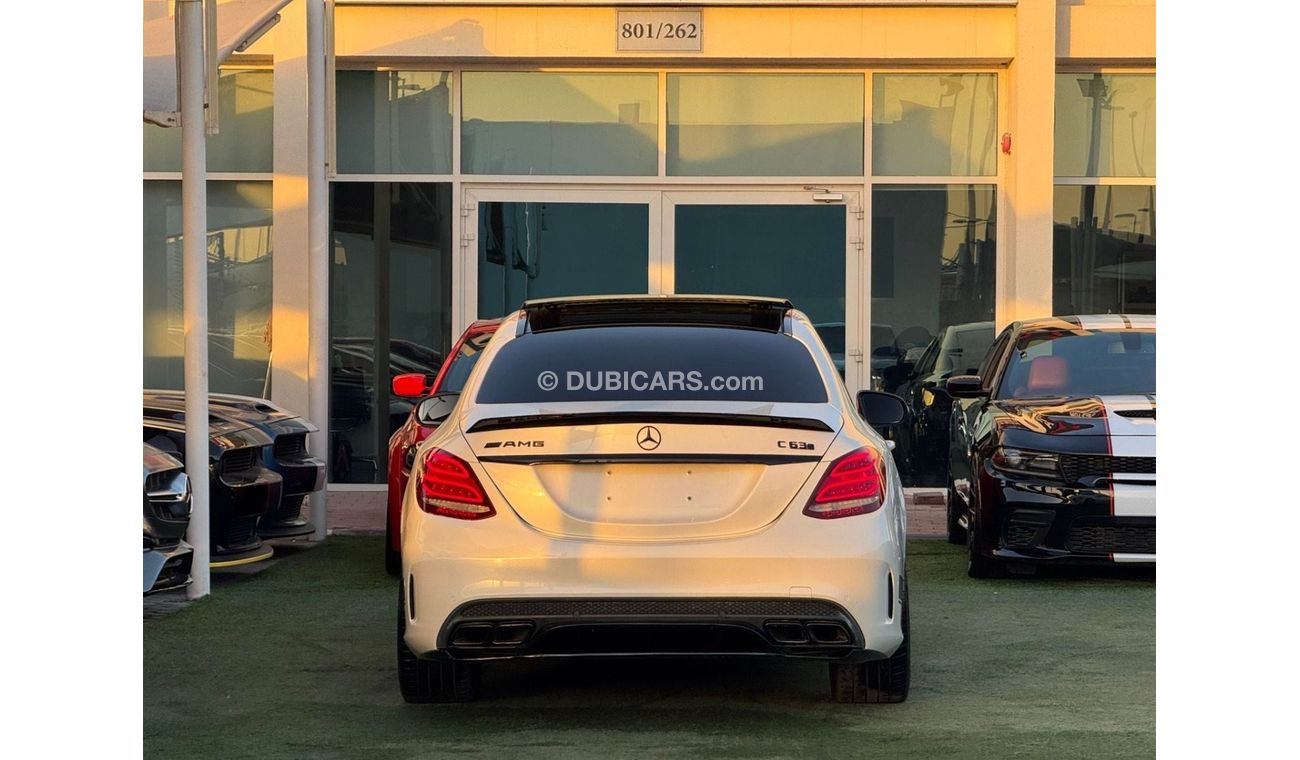 مرسيدس بنز C 63 AMG Std 4.0L Sedan