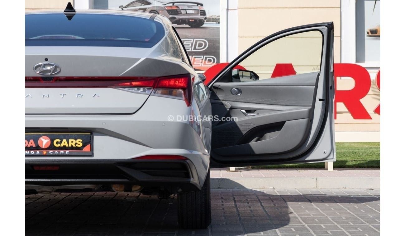 هيونداي إلانترا Smart 1.6L Hyundai Elantra 2023 GCC under Agency Warranty with Flexible Down-Payment.