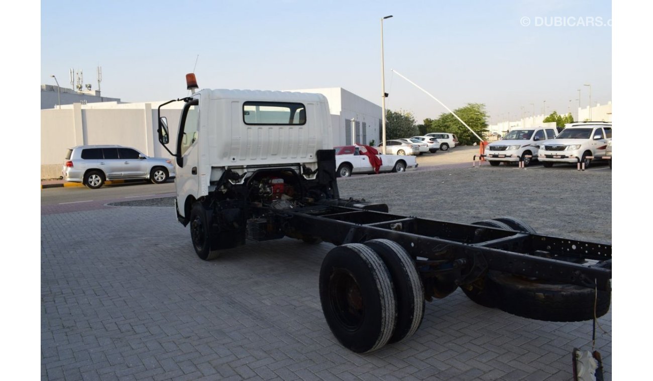 هينو 300 Hino 714 Cab chassis, model:2016. Only done 53000 km