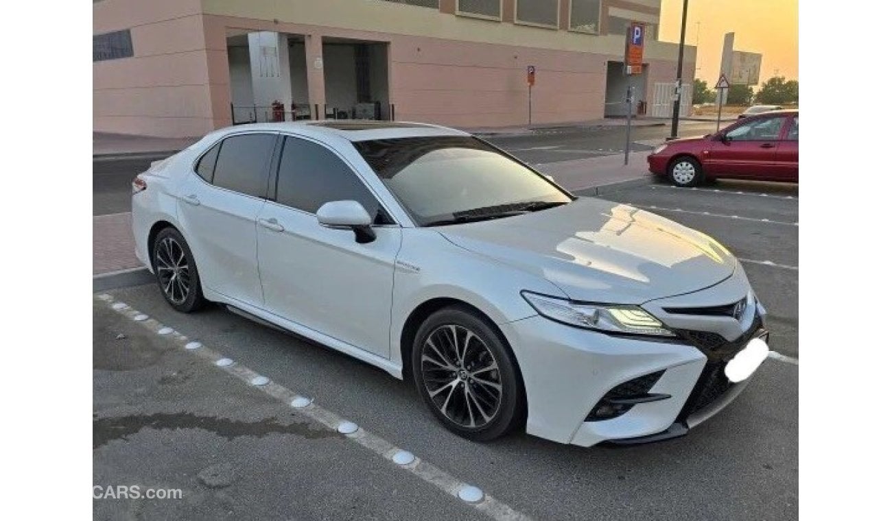 تويوتا كامري 3.5L Sport (298 HP)