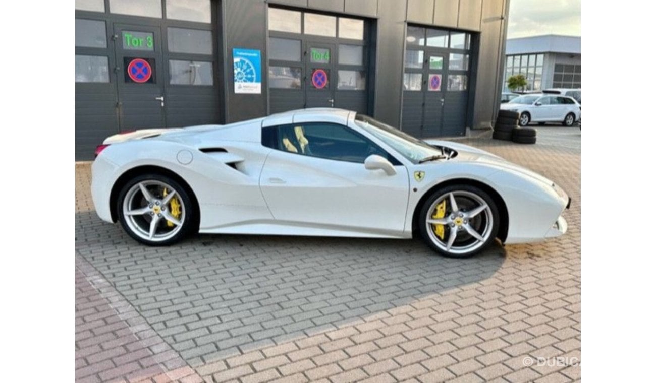 فيراري 488