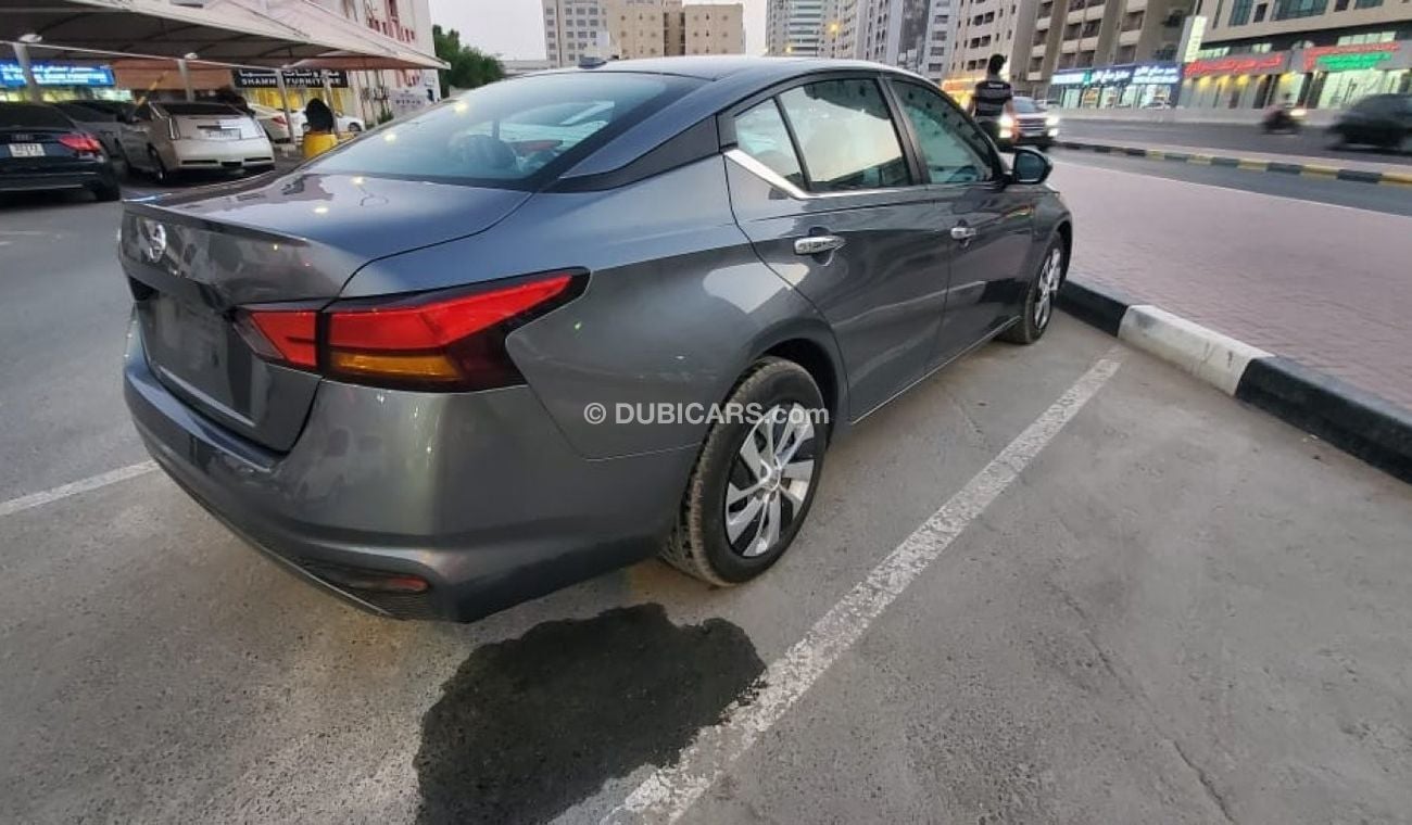 Nissan Altima S Very Clean Car