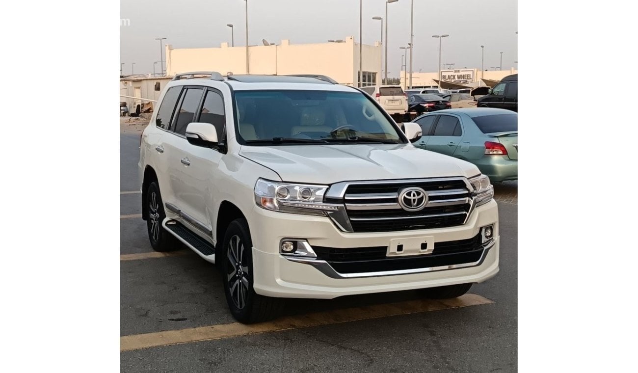 Toyota Land Cruiser v8 /5.7GXR