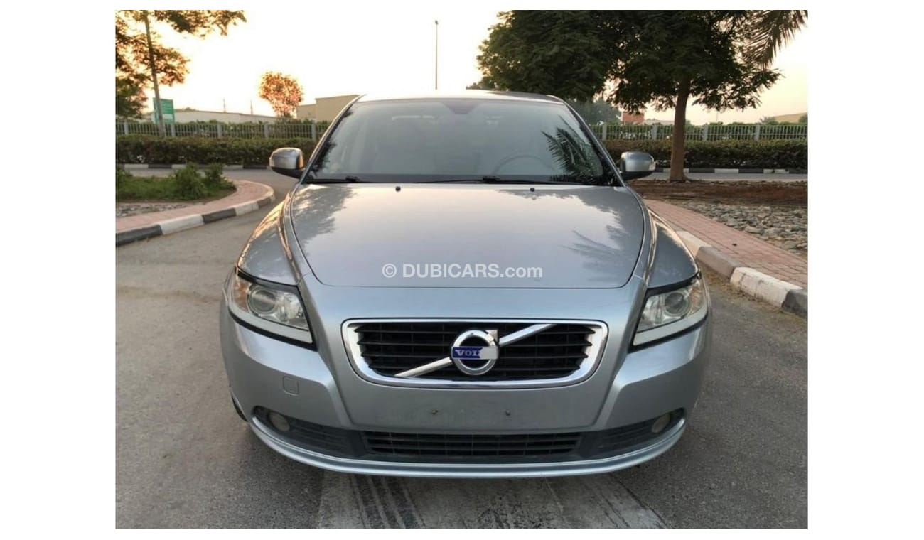 فولفو S40 VOLVO S40 2012 GCC PERFECT CONDITION