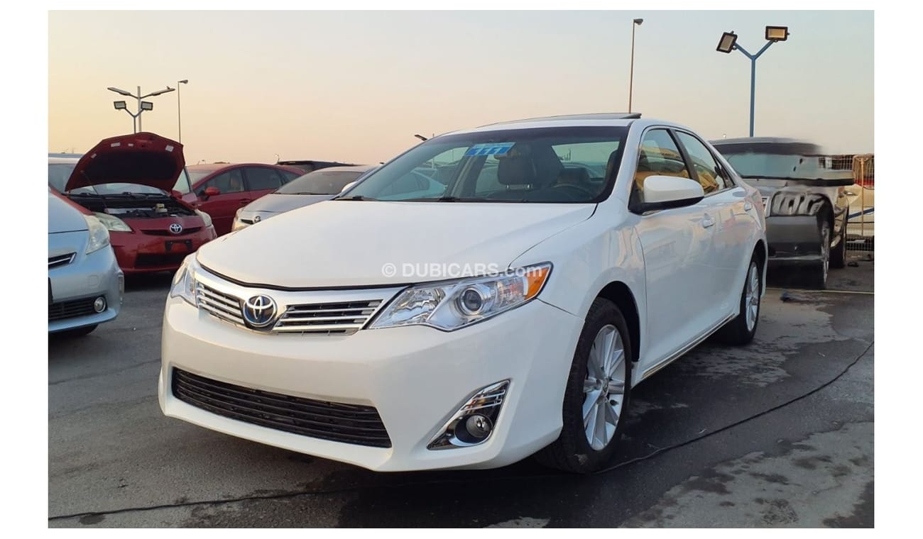 تويوتا كامري Toyota Camry XLE Hyrbrid