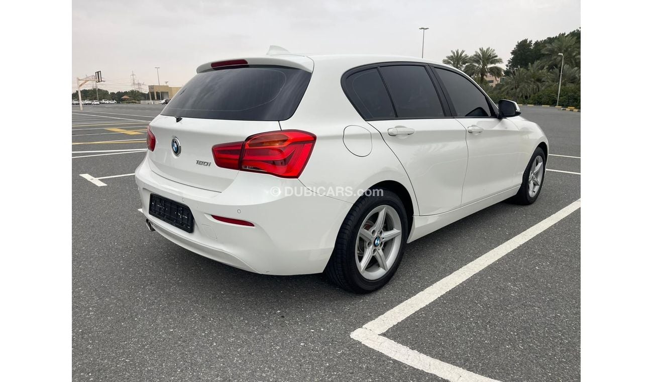 BMW 120i