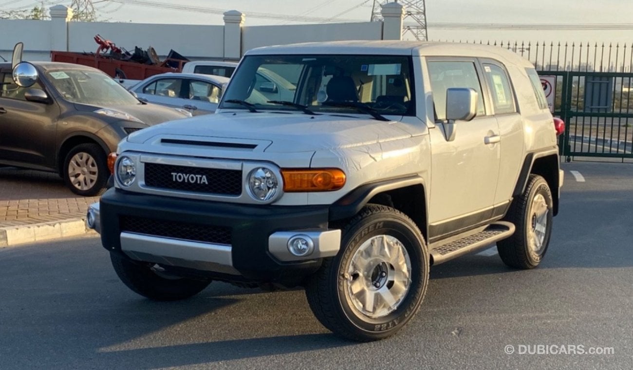 New Toyota FJ Cruiser 4.0 Petrol GXR automatic brand new 2023 for