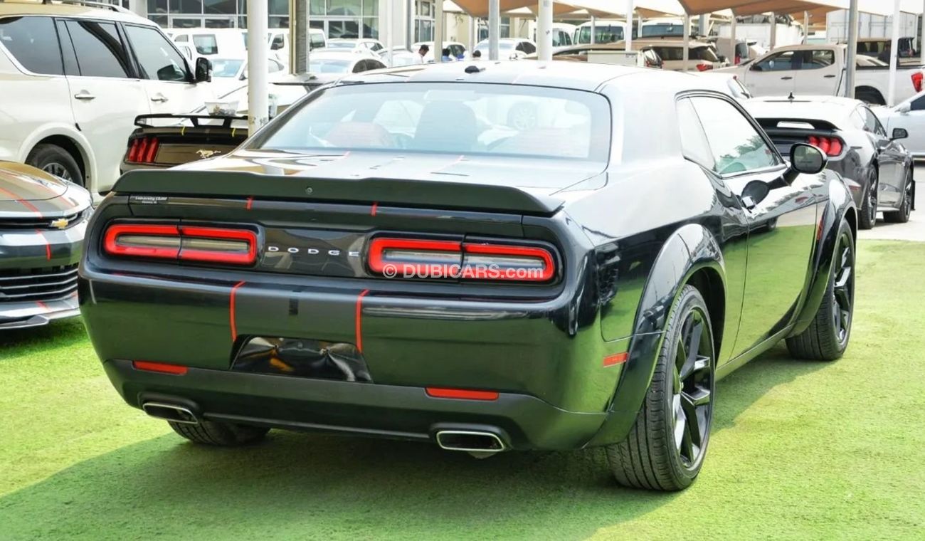 Dodge Challenger