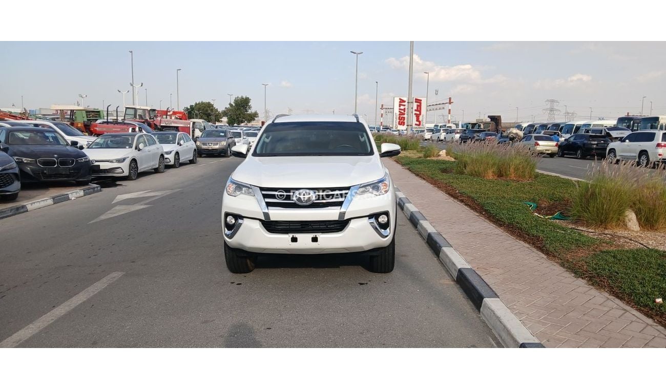 Toyota Fortuner Toyota Fortuner 2019Model petrol Transmission. Automatic Interior. Black 7 seater