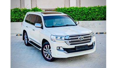 Toyota Land Cruiser 2019 VXR 5.7L 4WD Full Option Sunroof | Cool Box | Electric Seats | Leather Seats | Very Clean And P