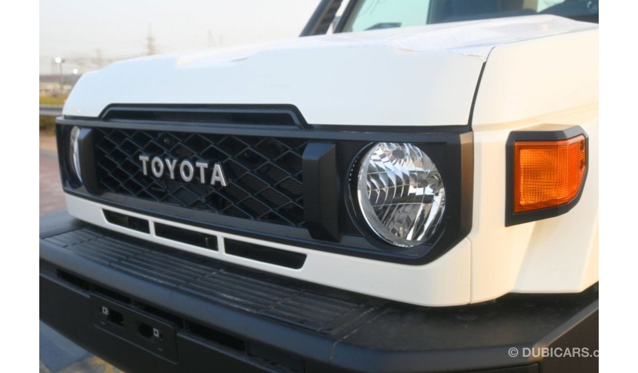 تويوتا لاند كروزر بيك آب Toyota Land Cruiser Pick Up 2024Toyota LC 79 Single Cabin Pick Up 4.2L Diesel, Manual, White