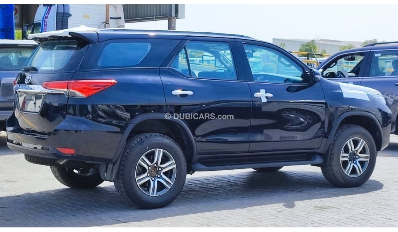 تويوتا فورتونر Toyota Fortuner 2.4L Diesel  4x4 AT 2023