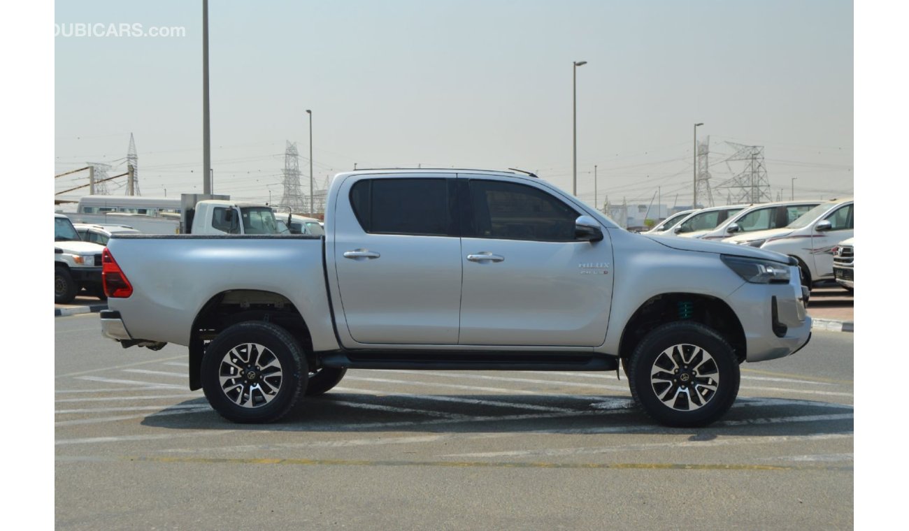 Toyota Hilux SR5