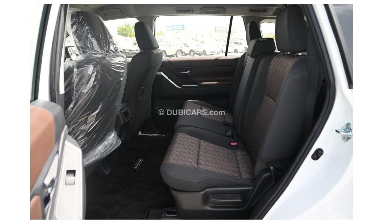 Toyota Innova 2.0L 8 SEATER AUTOMATIC