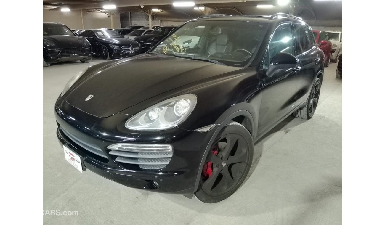 Porsche Cayenne S PORSCHE CAYENNE S 4.8L 2011, SUNROOF, ROOF RAILS AND MORE..