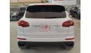 Porsche Cayenne Turbo PORSCHE CAYENNE TURBO 4.8L 2015 SPORTS CHRONO PACKAGE WITH PANORAMIC ROOF AND VERY LOW MILEAGE