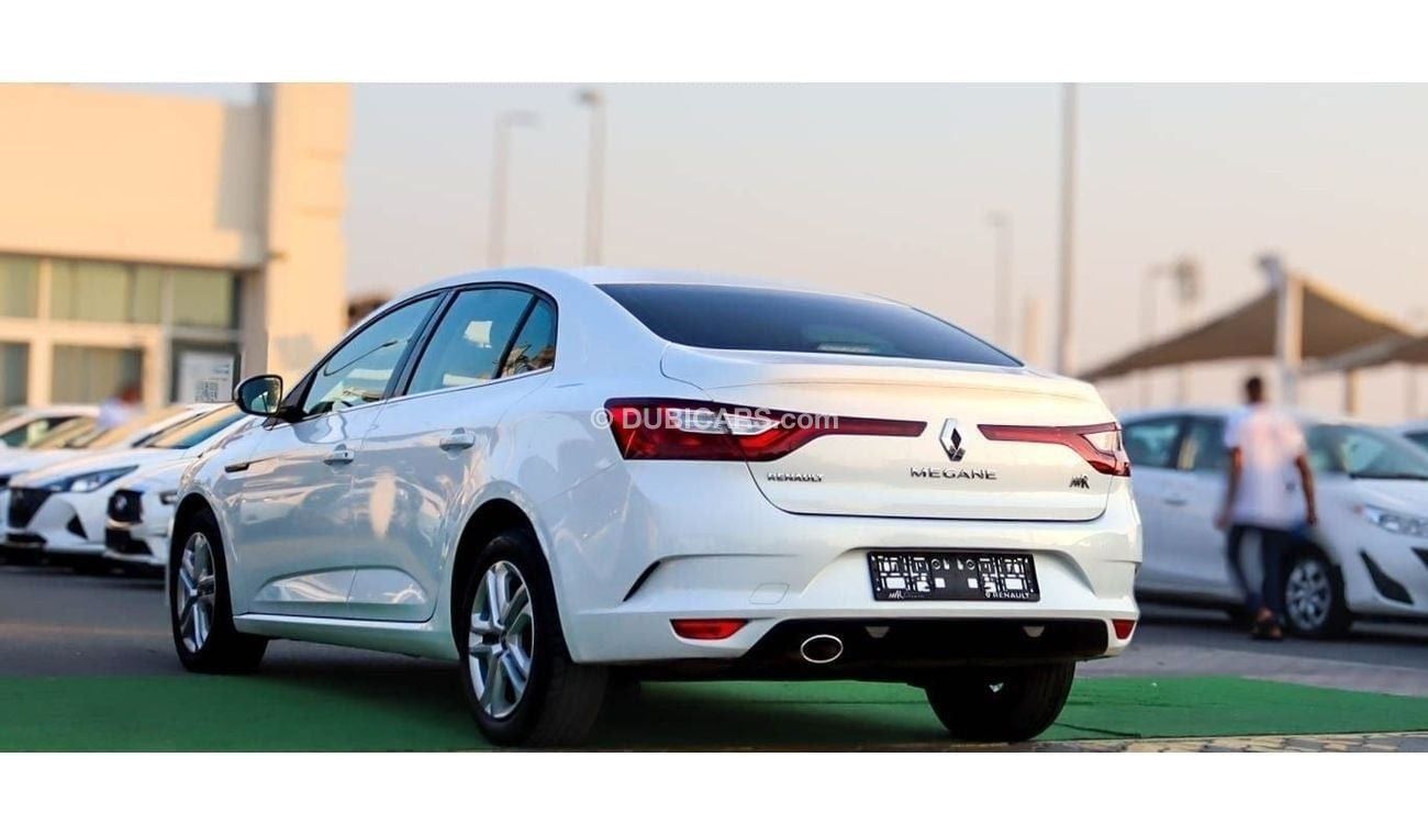 رينو ميجان SE 1.6L Renault Megane 2021 GCC accident free in excellent condition 662 P.M