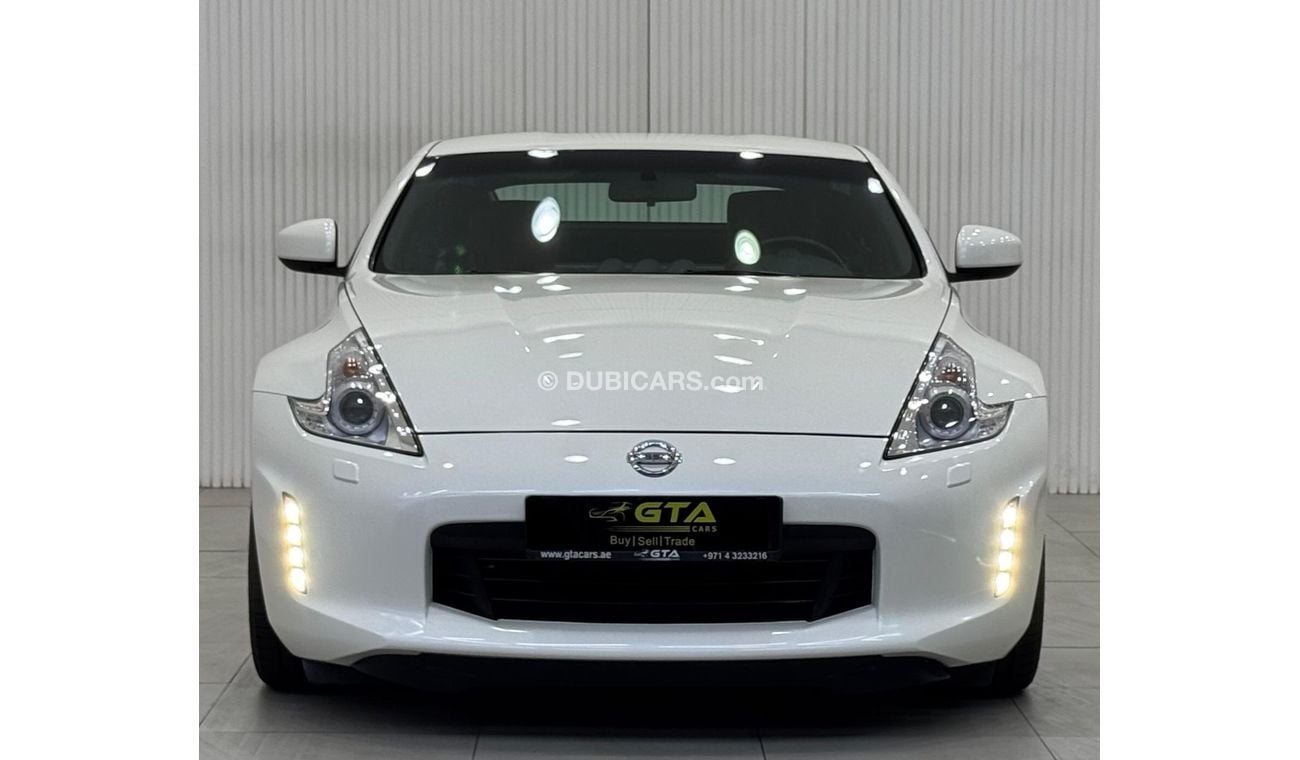 نيسان 370Z Std 3.7L (324 HP) Coupe 2016 Nissan 370z Coupe, Service History, Very Low Kms, GCC