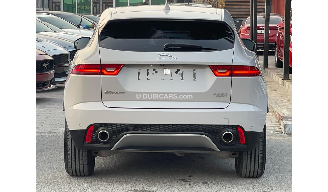 Jaguar E Pace