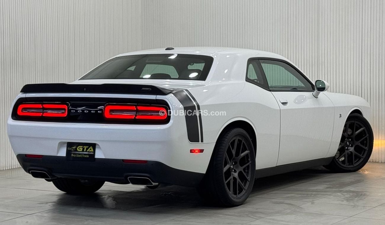 دودج تشالينجر SRT8 6.4L 2018 Dodge Challenger SRT8, Warranty, Service History, Low Kms, Excellent Condition, GCC