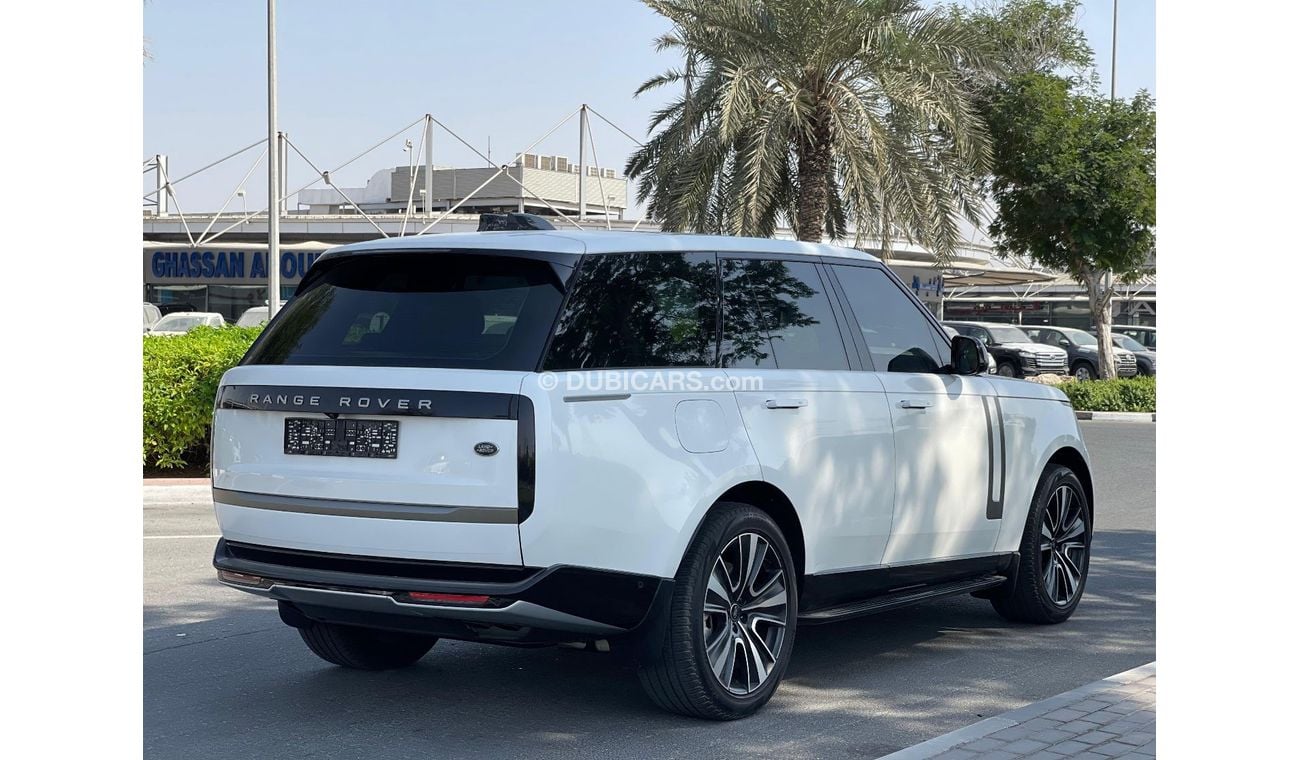 لاند روفر رينج روفر LWB HSE P530 4.4L 2023 RANGE ROVER VOGUE HSE V8 P530 GCC GREAT CONDITION