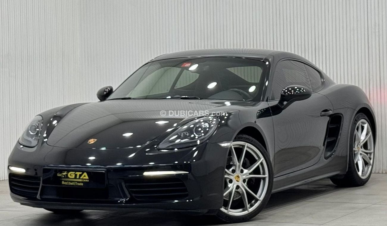 Porsche 718 Cayman Std 2.0L A/T 2017 Porsche 718 Cayman, Full Service History, Sport Chrono Package, GCC