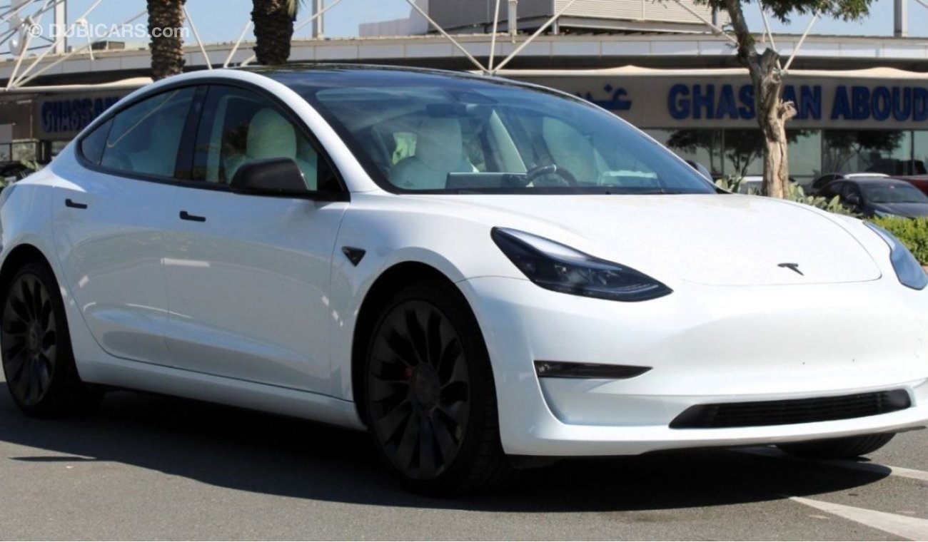 Tesla Model 3 TESLA MODEL 3 PERFORMANCE WITH CARBON PACK DUAL MOTOR 4WD 2023 GCC LOW MILEAGE WITH AGENCY WARRANTY