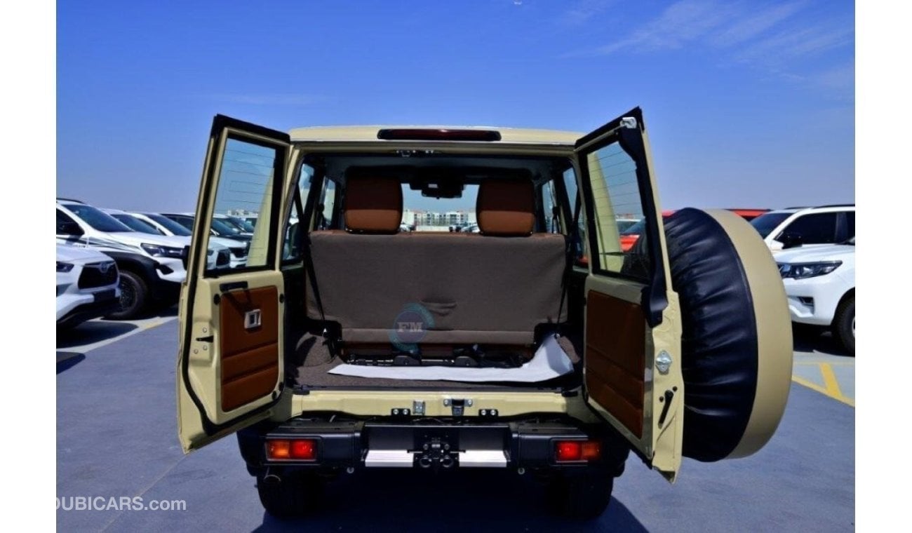 Toyota Land Cruiser Hard Top 71 SDLX 4.0L Petrol