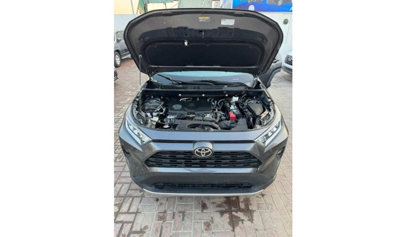 Toyota RAV4 LE Adventure 2020 TOYOTA RAV4 4X4 AWD READY CAR RUN AND DRIVE