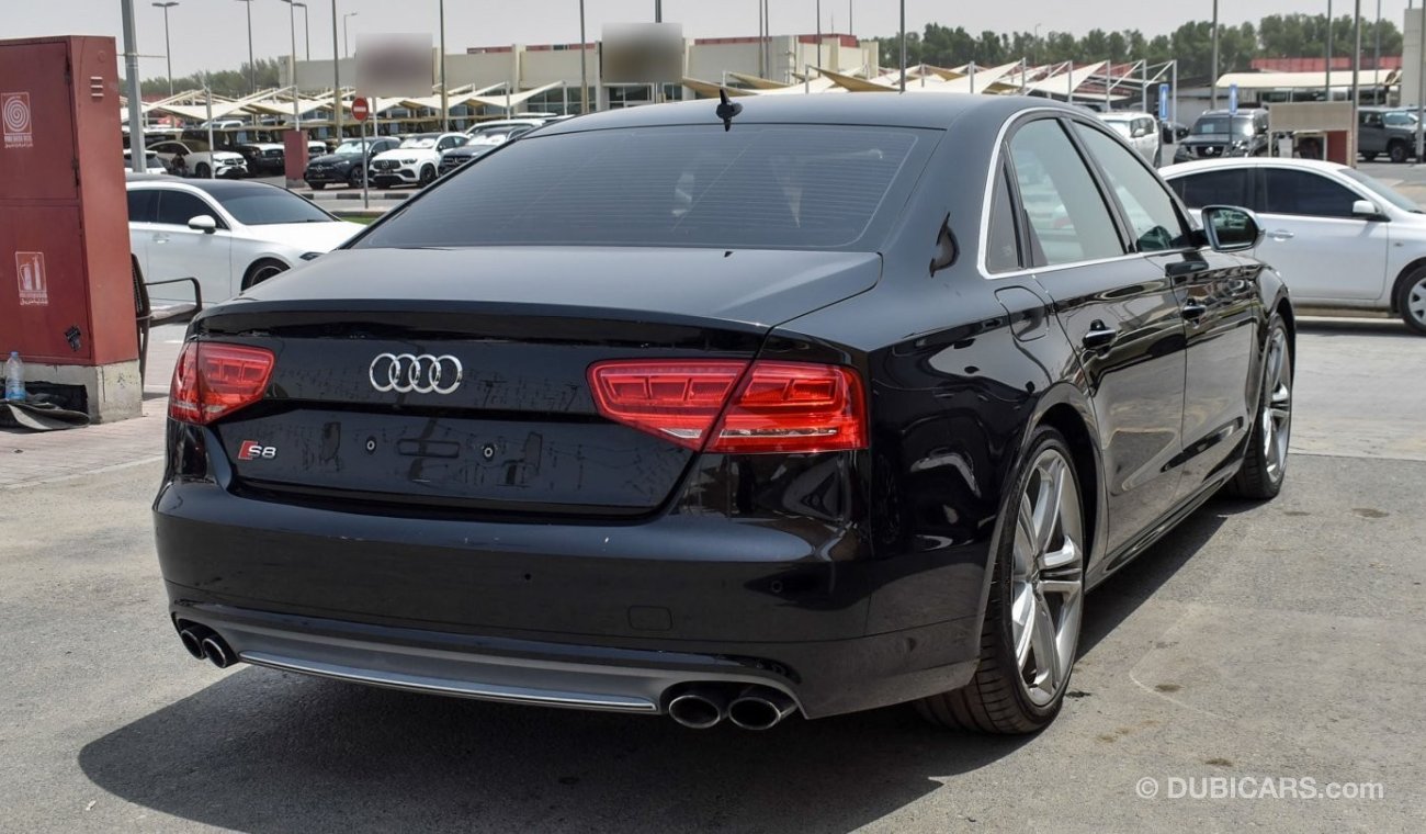 أودي S8 TFSI quattro اعلى