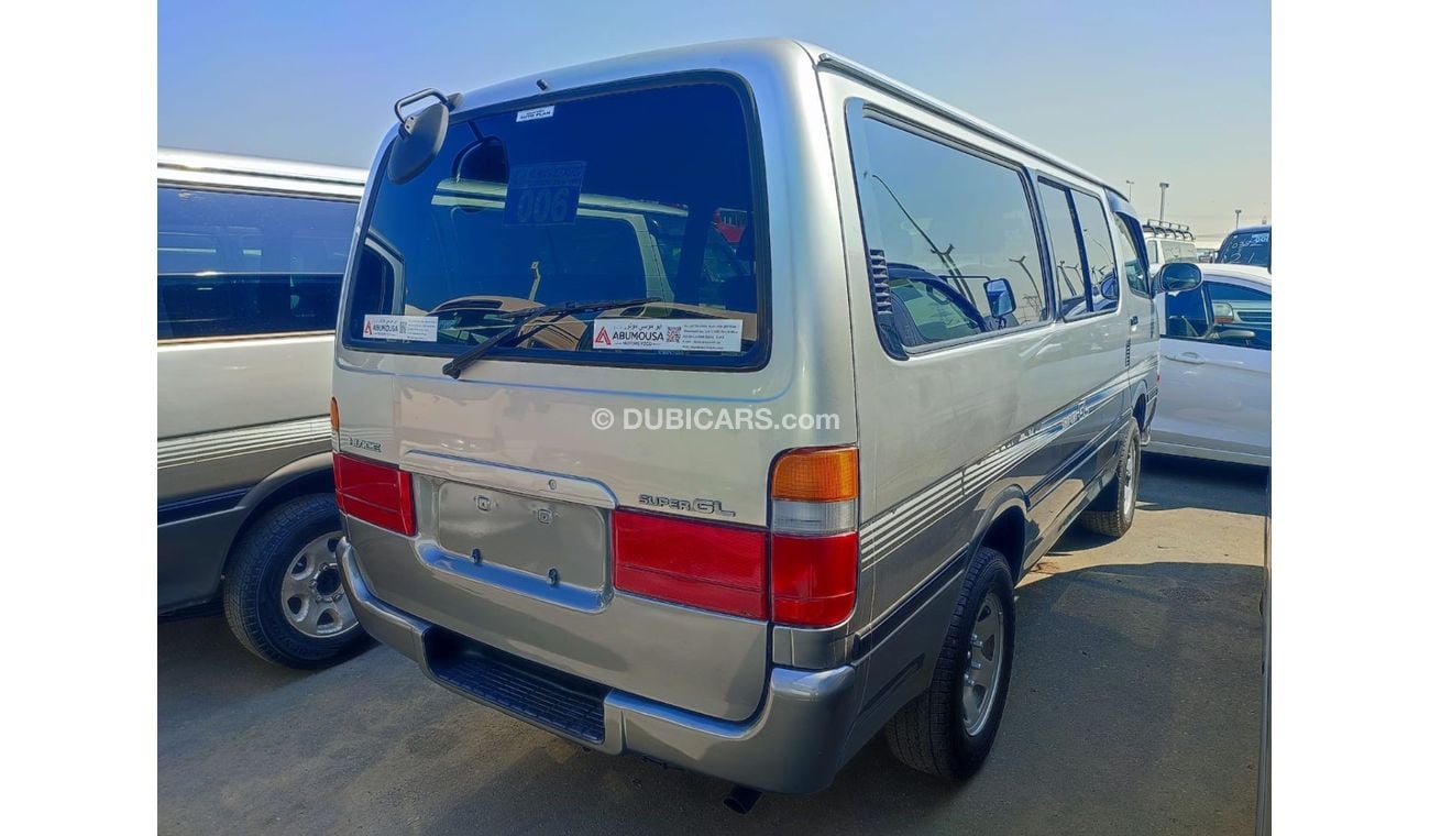 Toyota Hiace LH178-1011211 || SILVER/GRAY, 4DR, A/T, S/GL	DIESEL	266324	RHD	MANUAL