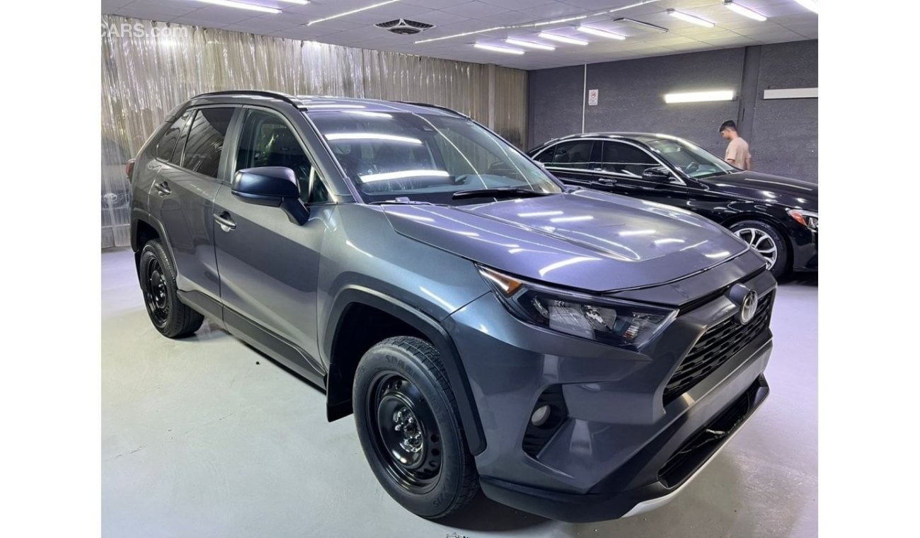 Toyota RAV4 LE Perfect inside and out