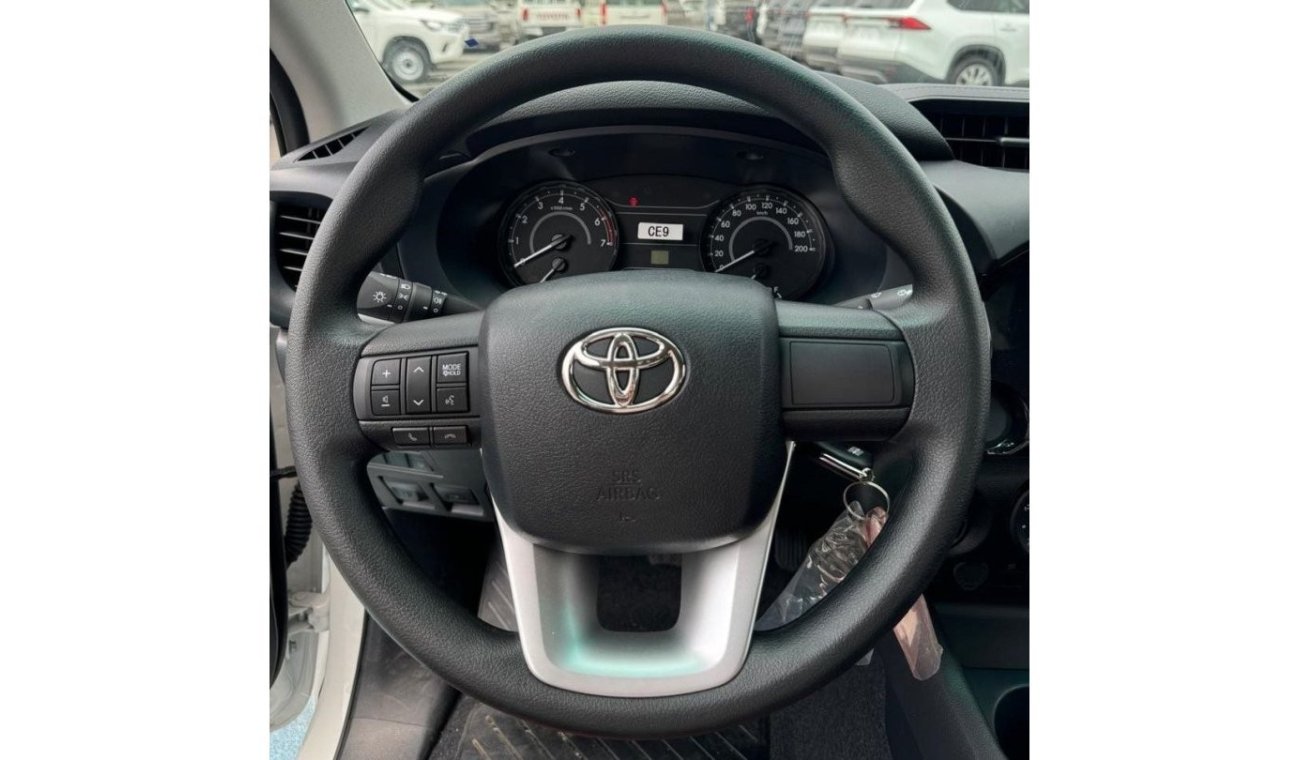 تويوتا هيلوكس Toyota Hilux Basic 2.7 L Petrol 2024 Brand NEW!!! 4 WD