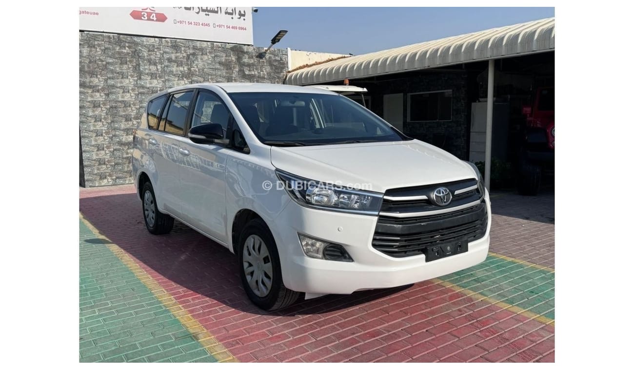 Toyota Innova SE