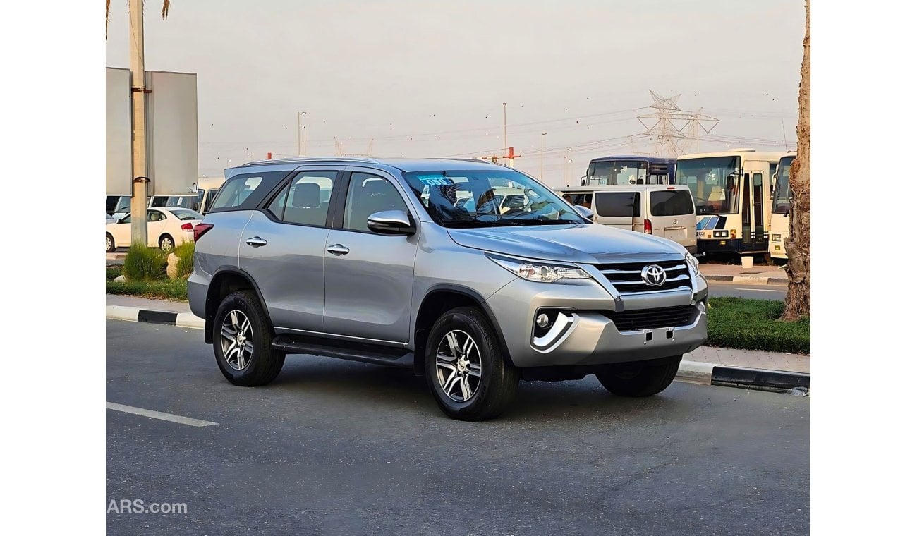 تويوتا فورتونر EXR V4 4WD/ LEATHER SEATS/ DVD/ REAR CAMERA/ LOT# 102396