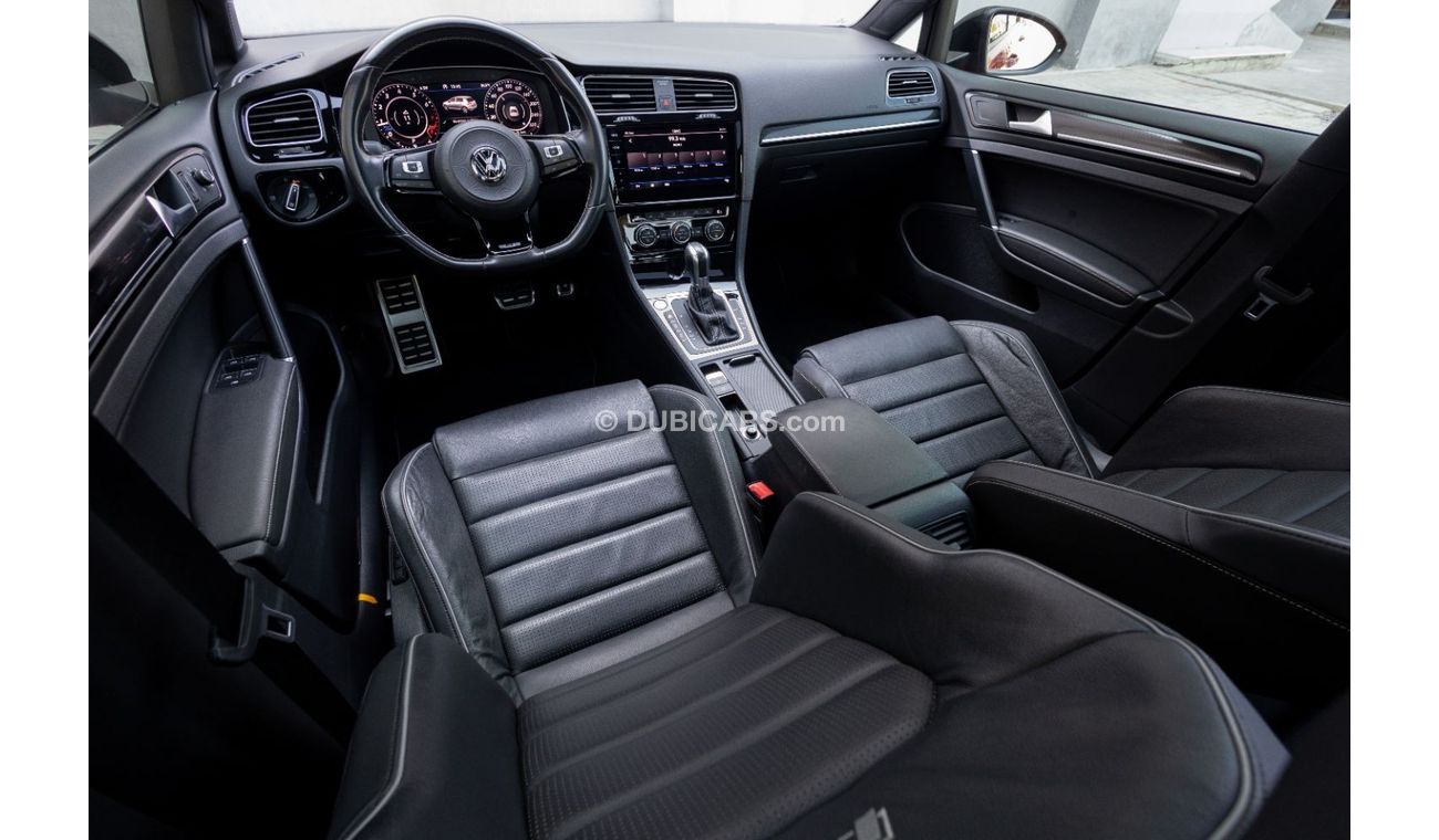 فولكس واجن جولف ار Volkswagen Golf R 2019 GCC under Warranty with Flexible Down-Payment.