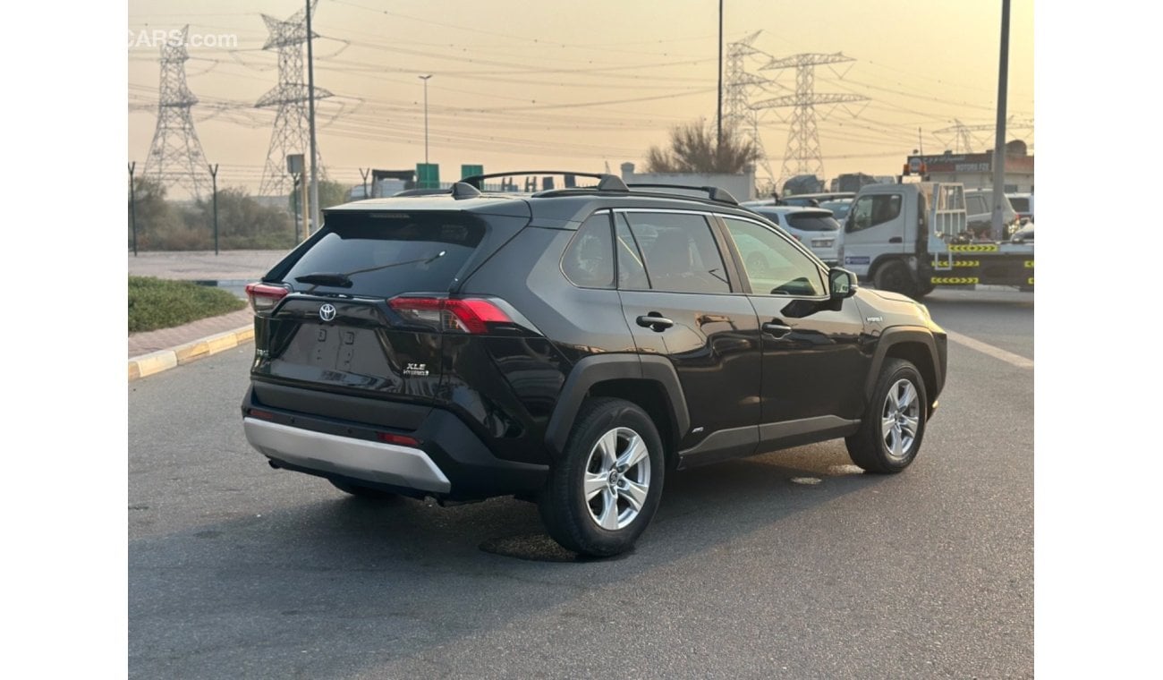 تويوتا راف ٤ TOYOTA RAV4 XLE Hybrid