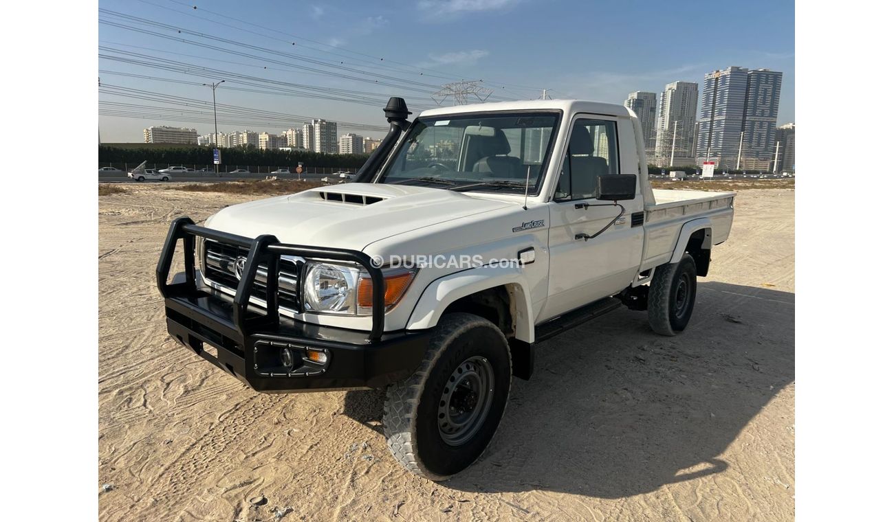 Toyota Land Cruiser Pick Up