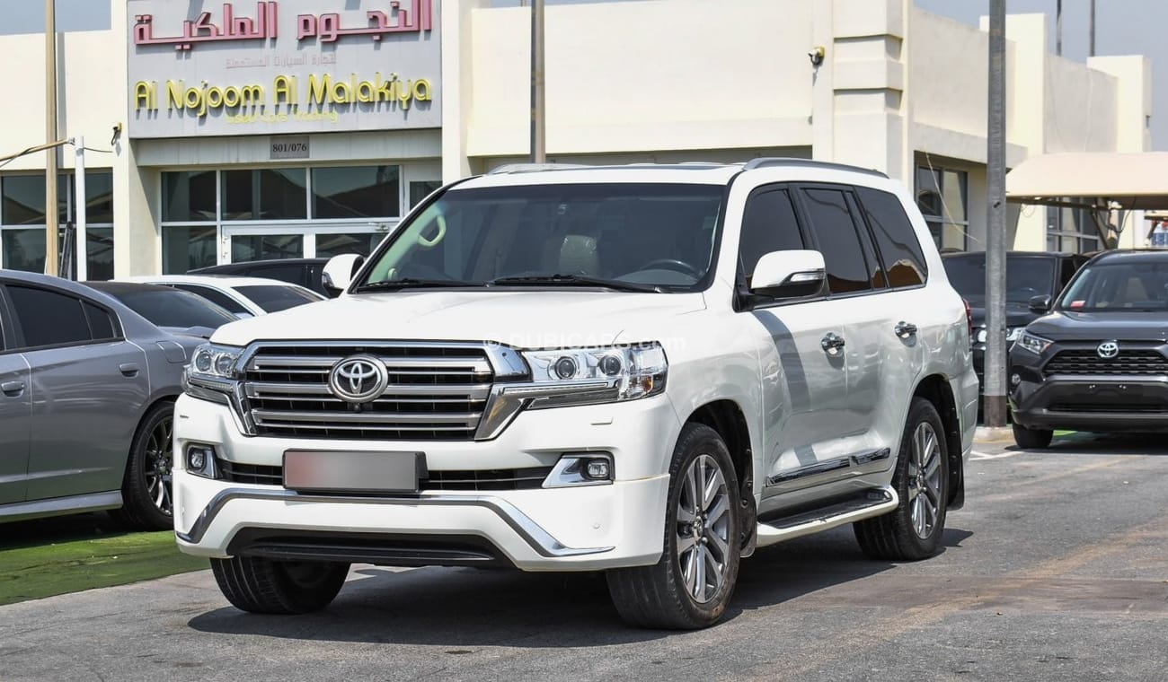 Toyota Land Cruiser VXR V8