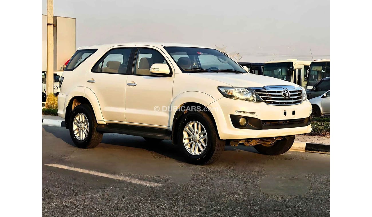 Toyota Fortuner V4 GCC/ 4WD/LOW MILEAGE/ SINGLE OWNER/ NON ACCIDENT/ EXCELLENT CONDITION/ FOR EXPORT ONLY/ LOT#65624